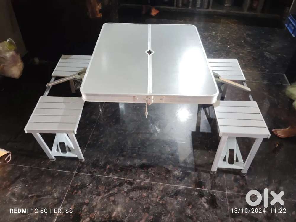 Aluminium Party Table with Umbrella