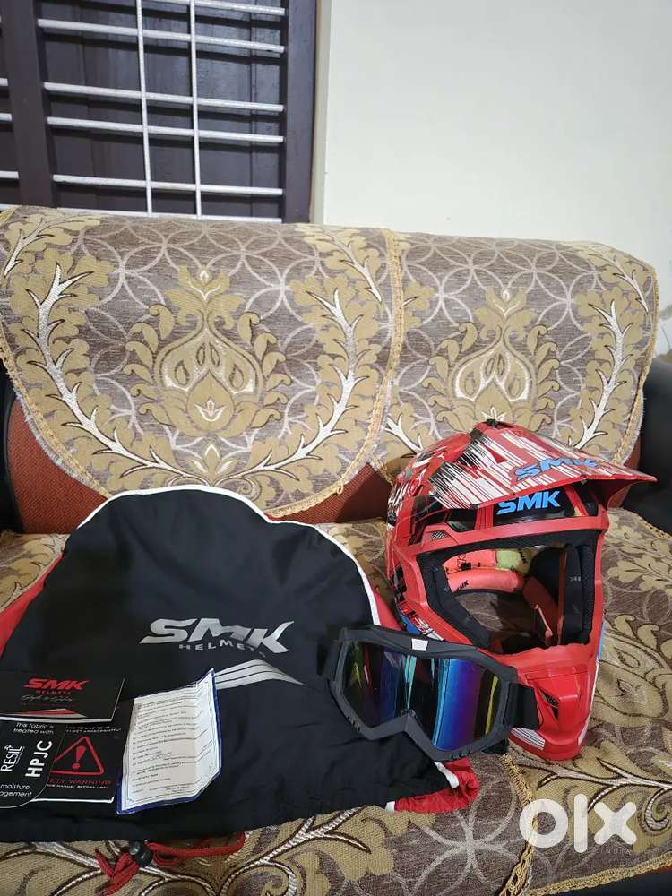 SMK MOTOCROS HELMET FOR SALE