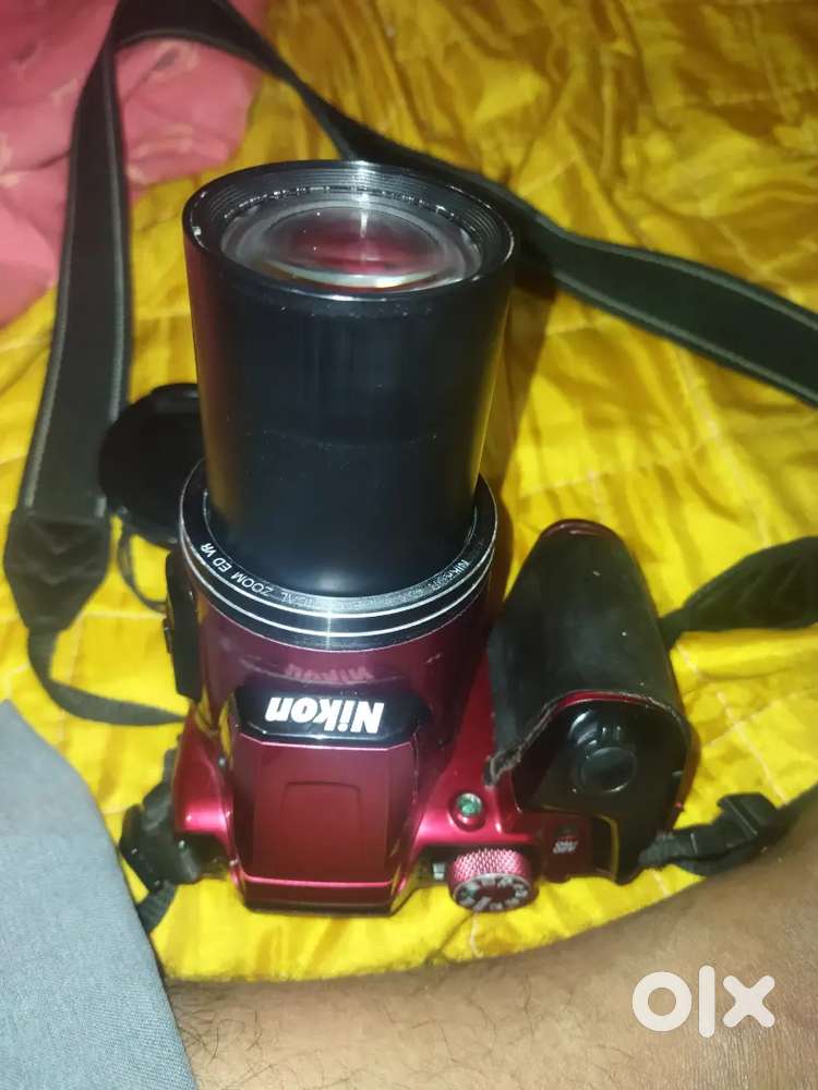 Nikon camera B500