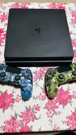 PS4 1TB with 2 remote