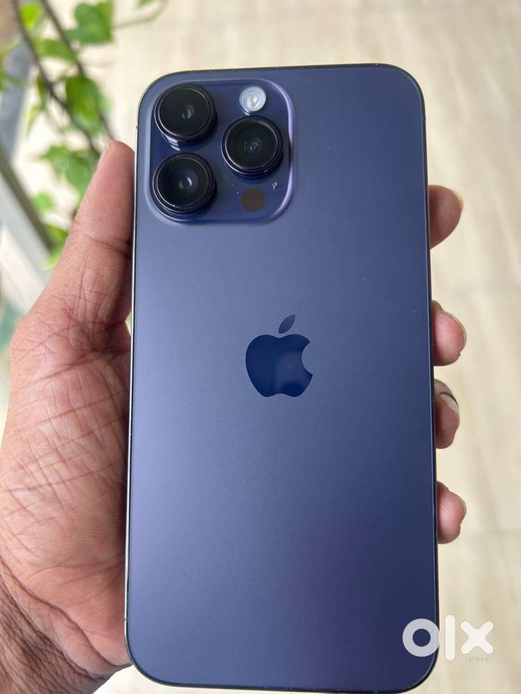 Selling my iPhone 14 Pro Max ( Purple) like-new condition