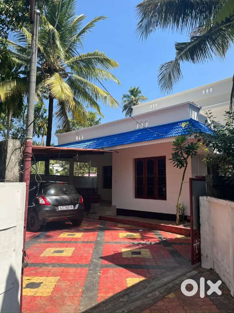 Elegant 3 BHK Double-Storey House for Rent–Madannada(Sreenarayanapuram