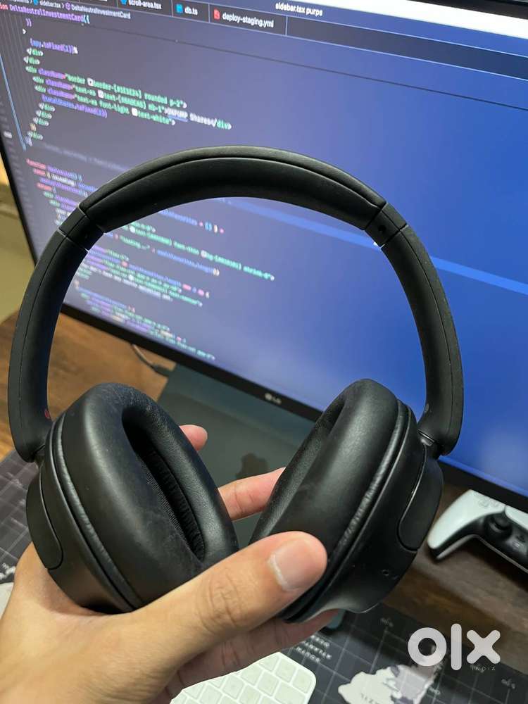 Sony WH-CH720N ANC Wireless Bluetooth Over The Ear Headphones.