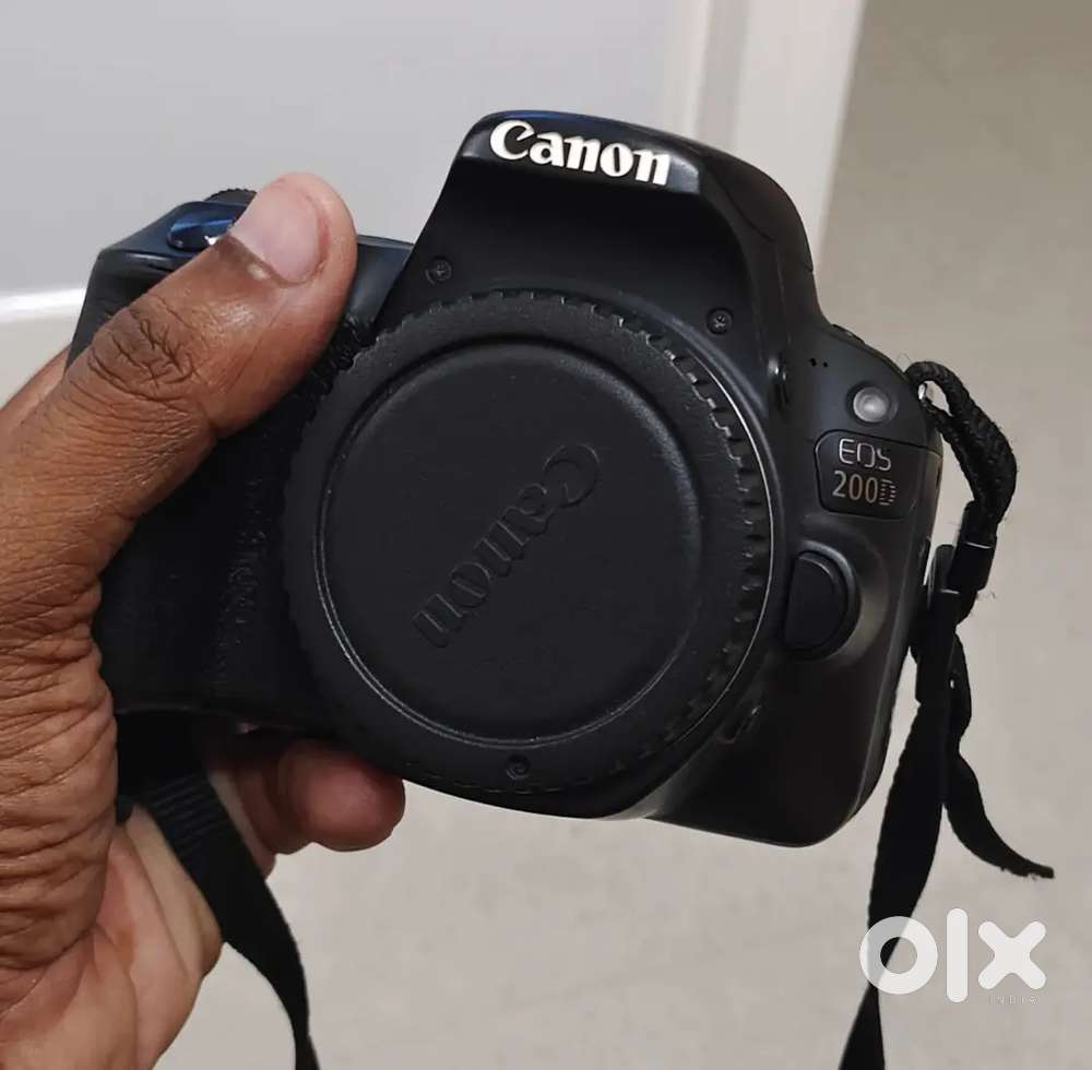 Canon 200d with 50mm and 55-250mm lens