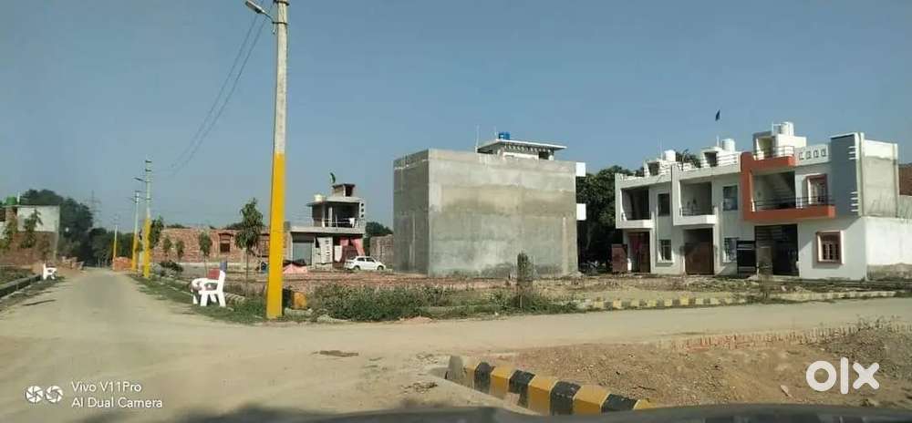 सुल्तानपुर रोड पर HCl compny खुर्दही बाजार के पास प्लाट दाखिल खारीज