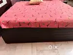 Queen size bed with matress for sale