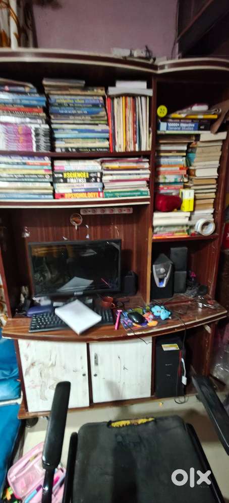 Showcase/Computer Table