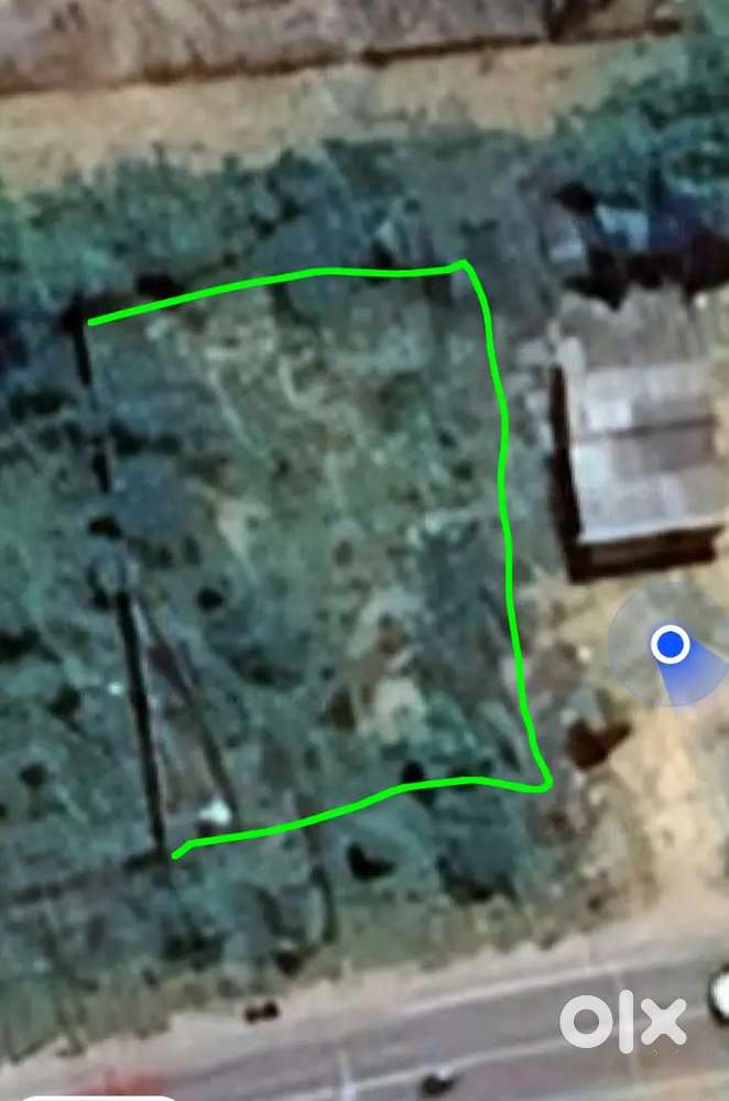 Land place in Main road alivalam Bus stop