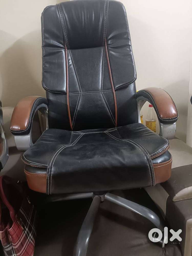 Sofa set and office chair