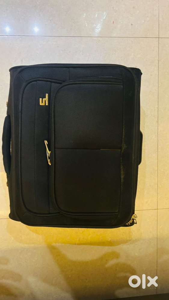 2 good condition cabin luggage