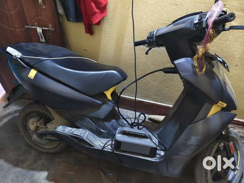 Good condition and bettry backup very good