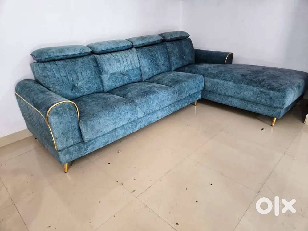 Dhamaka sale..showroom clearing stock available