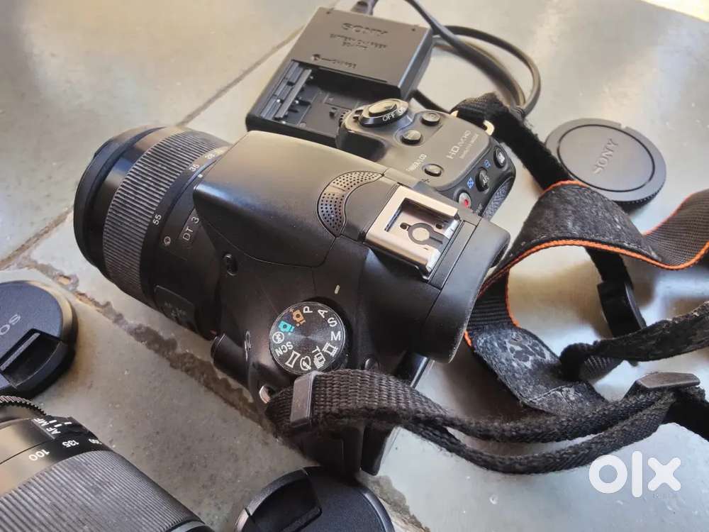 Sony Alpha 58 with 18-55mm + 55-200mm Lenses – Great Condition