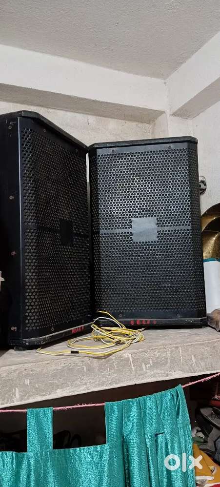 JBL model box 12 inch 200 Watt speaker, 300 Watt amplifier