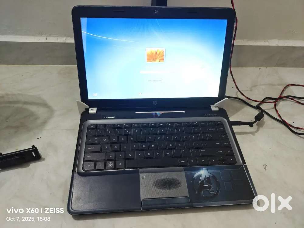 Hp laptop 2gb 500gb koi problem nhi hai battery  3 ghante backup