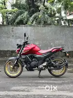 FZS v4 (SHOWROOM CONDITION)