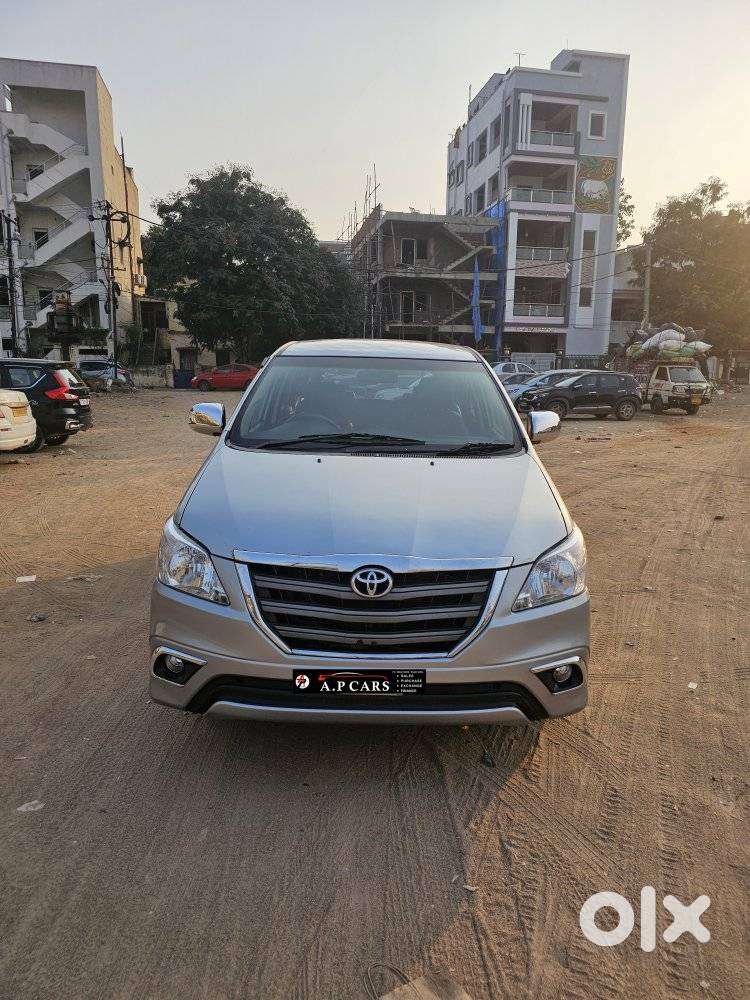 Toyota Innova 2.5 G (Diesel) 8 Seater, 2015, Diesel