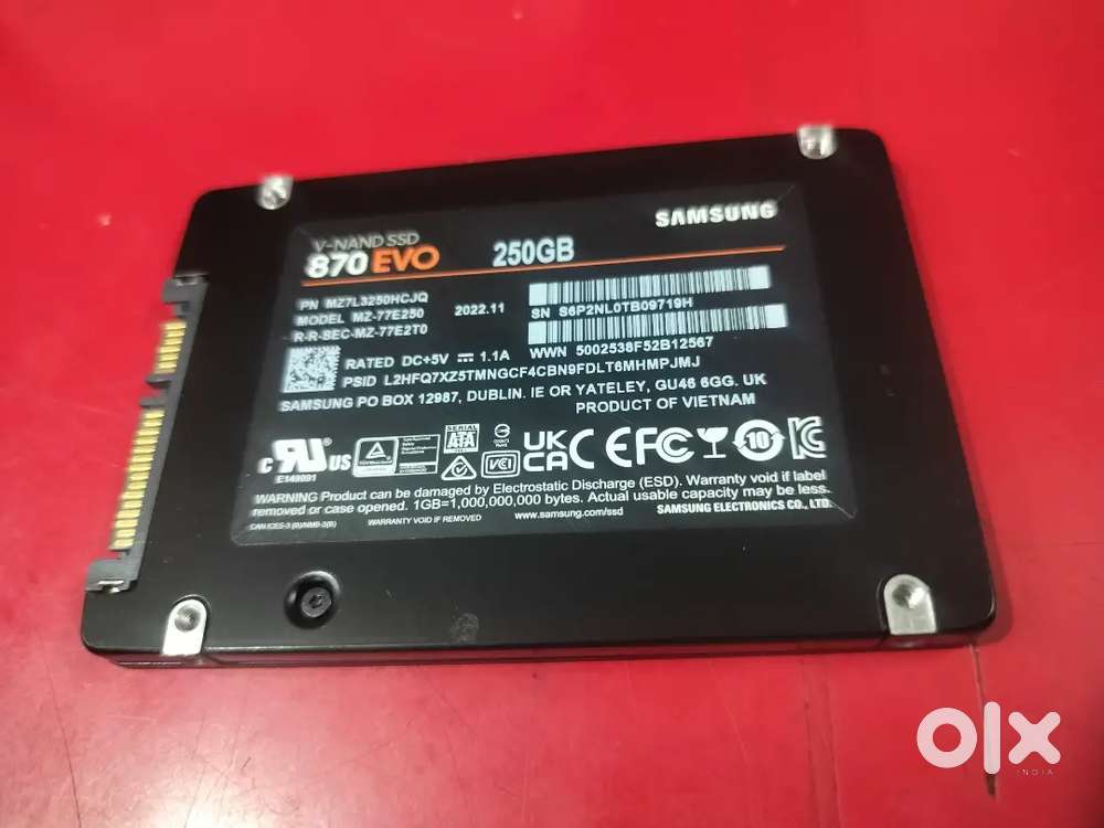 Samsung 870 evo 250 gb SSD perfect working and new looking condition