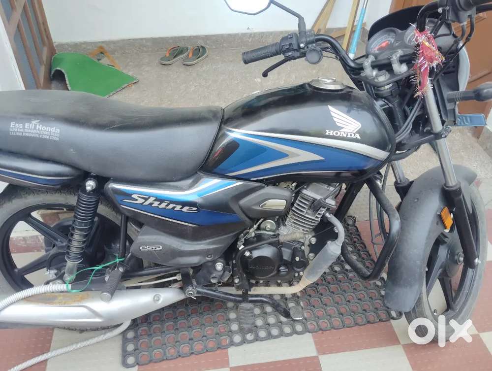 New Honda Shine with black and blue colour launch in 2024