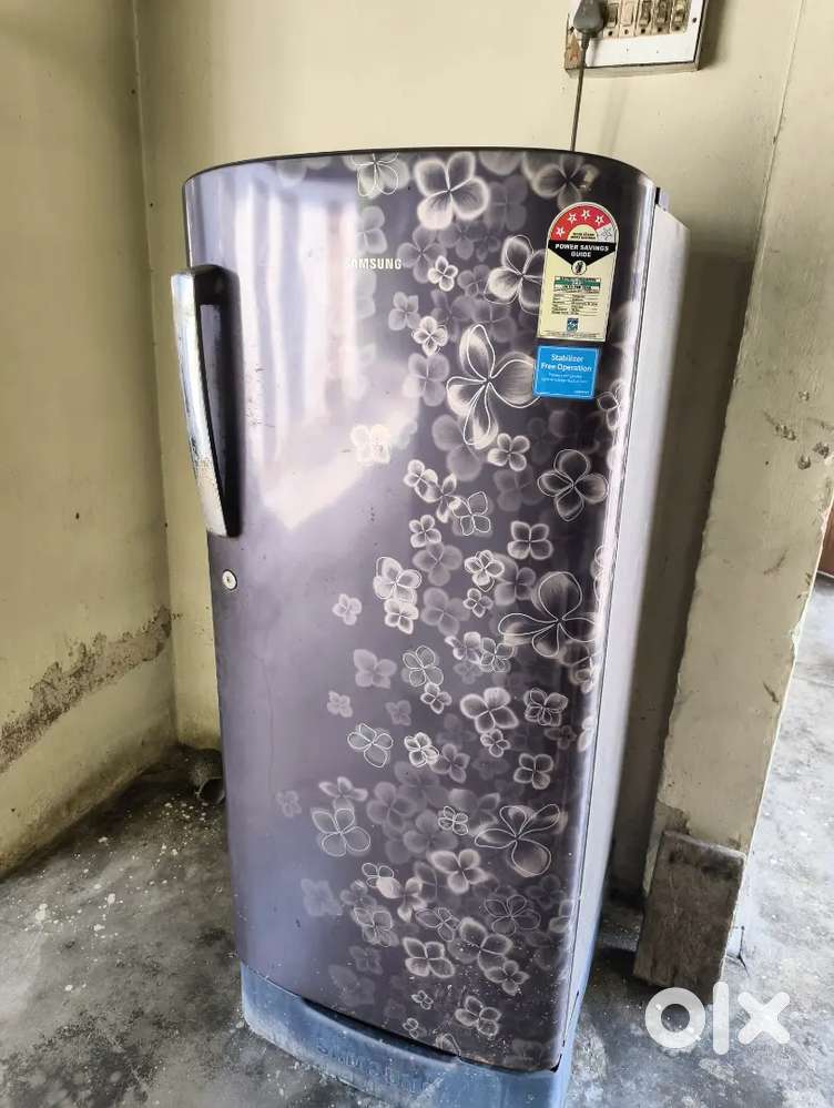 Samsung refrigerator urgent sell