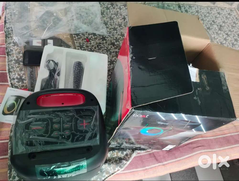 boAt PartyPal 185 with Signature...