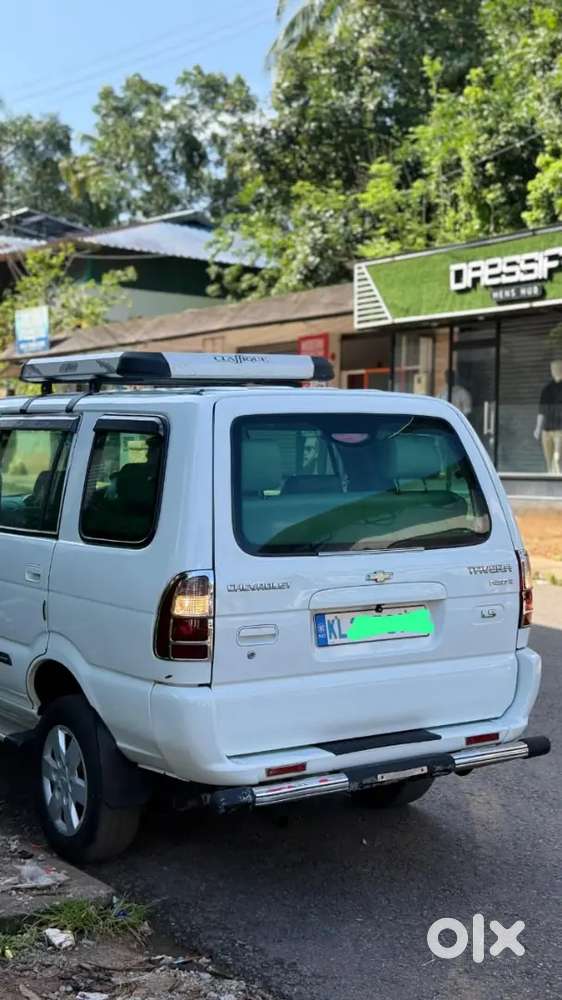 Chevrolet Tavera Neo 2013 Diesel 124500 Km Driven