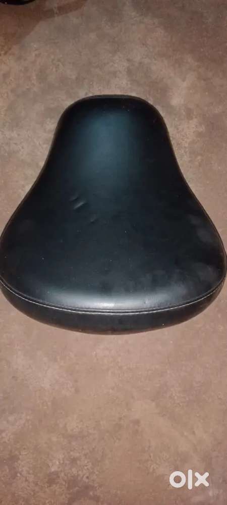 Bullet classic reborn seats