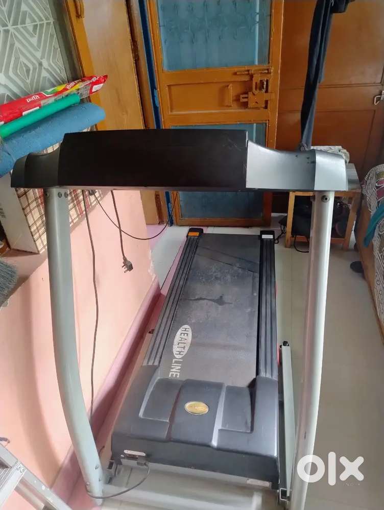 Treadmill Brand New helth line T-1700 (price negotiable)