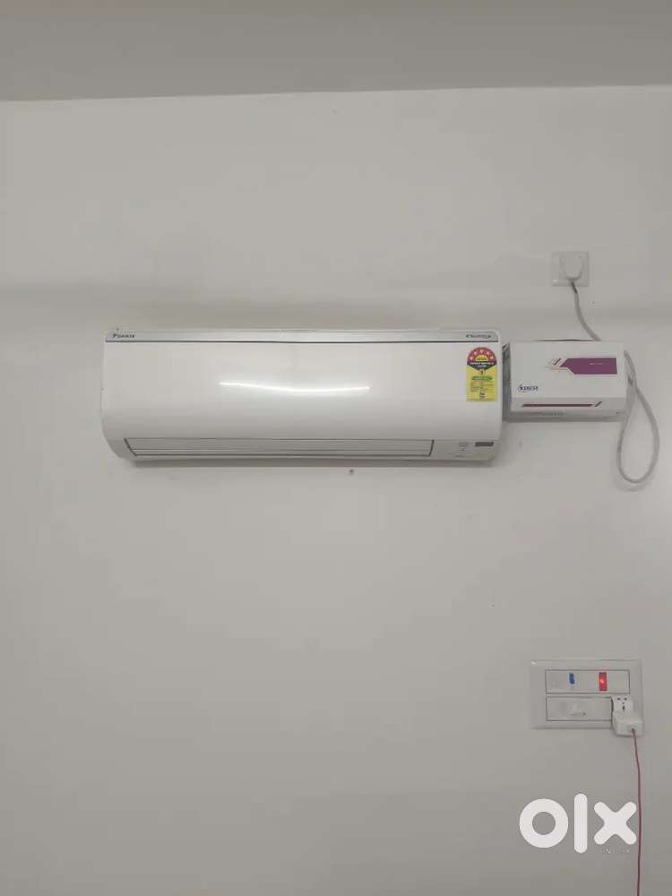 DAIKIN AC 1.5 TON 5 STAR FOR SALE