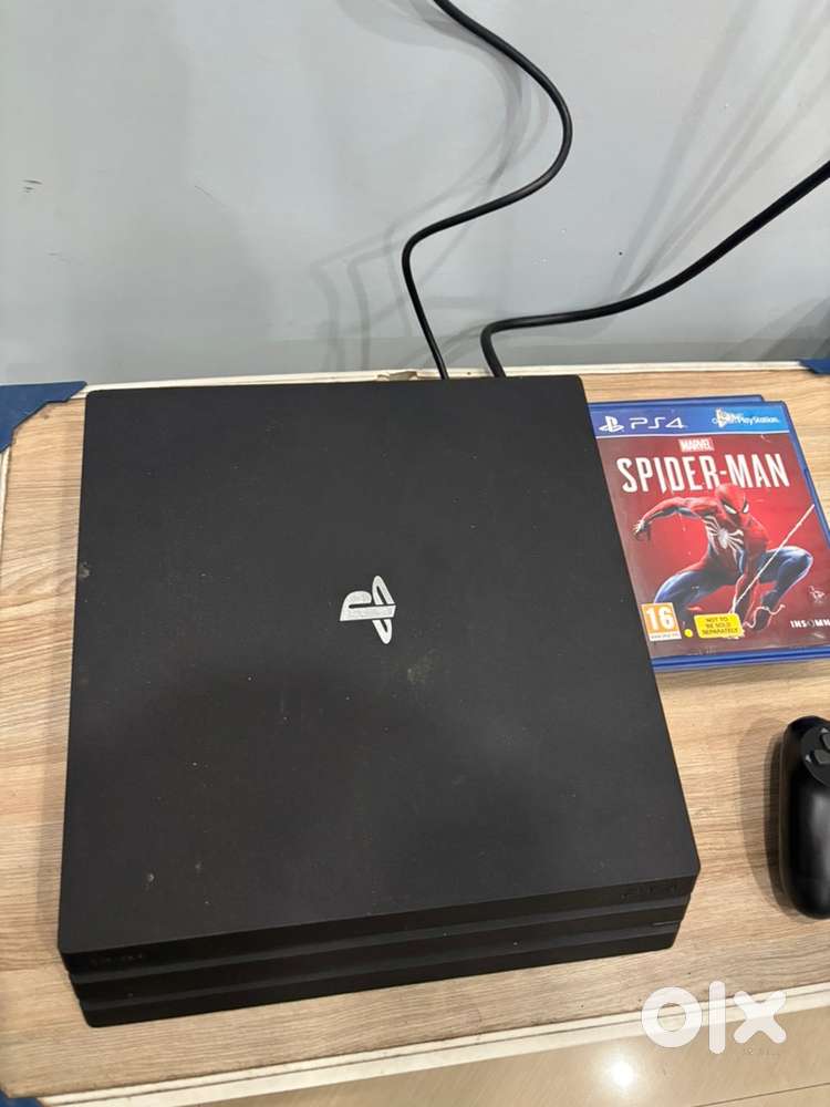 ps4 PRO ZED BLACK 1 Tb