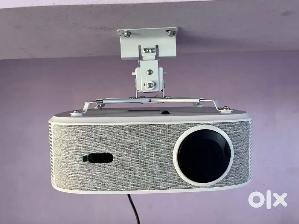 Zebronics PixaPlay 28 Projector(New)