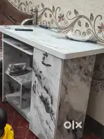 New Conditions Computer and Study Table