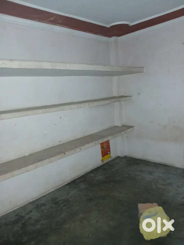 2 BHK FLAT AVAILABLE