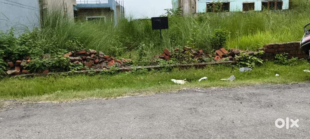 150 sq yard @ 48000 per sq yard