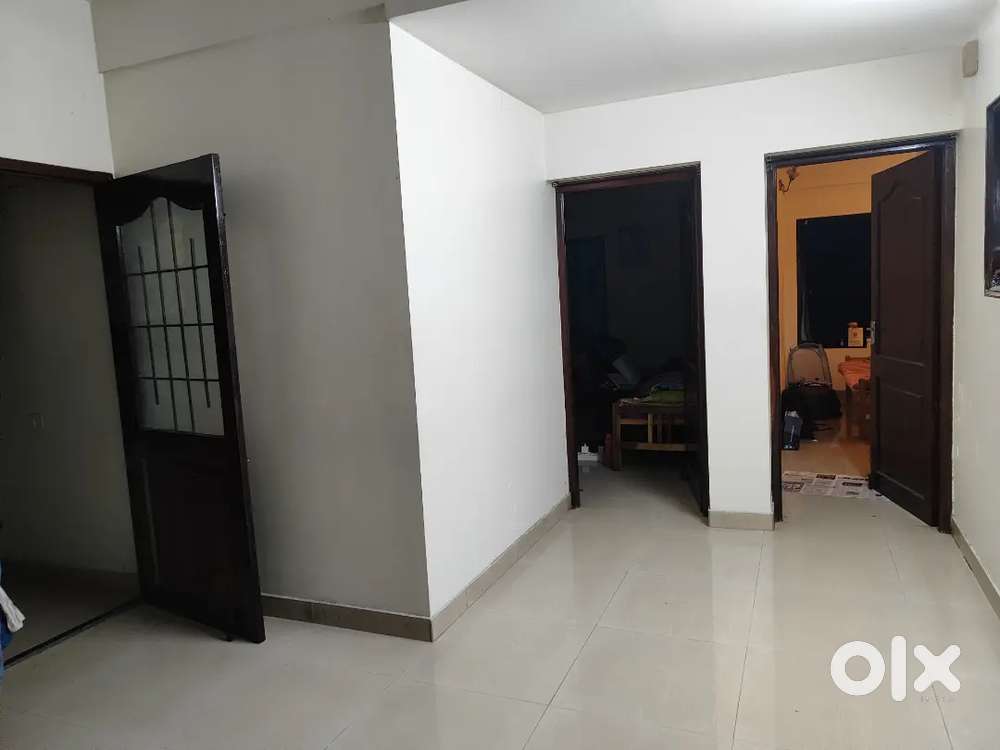 Female Pg accommodation available at vellayambalam