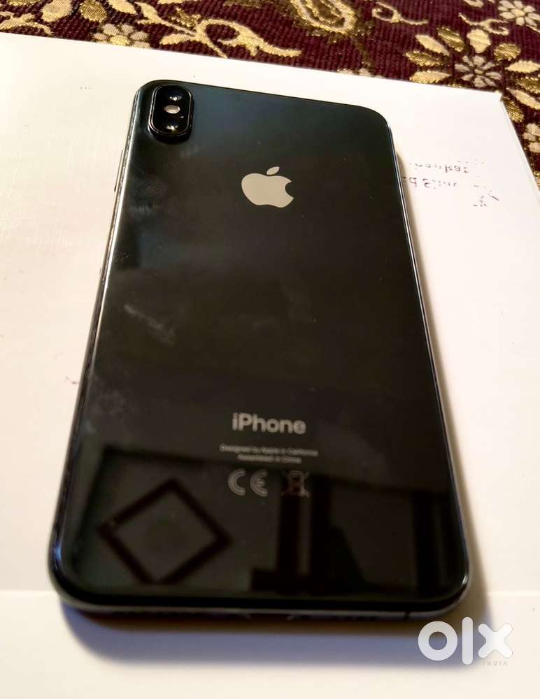 IPHONE XS MAX 512 GB BATTERY 100% WITH CHARGER