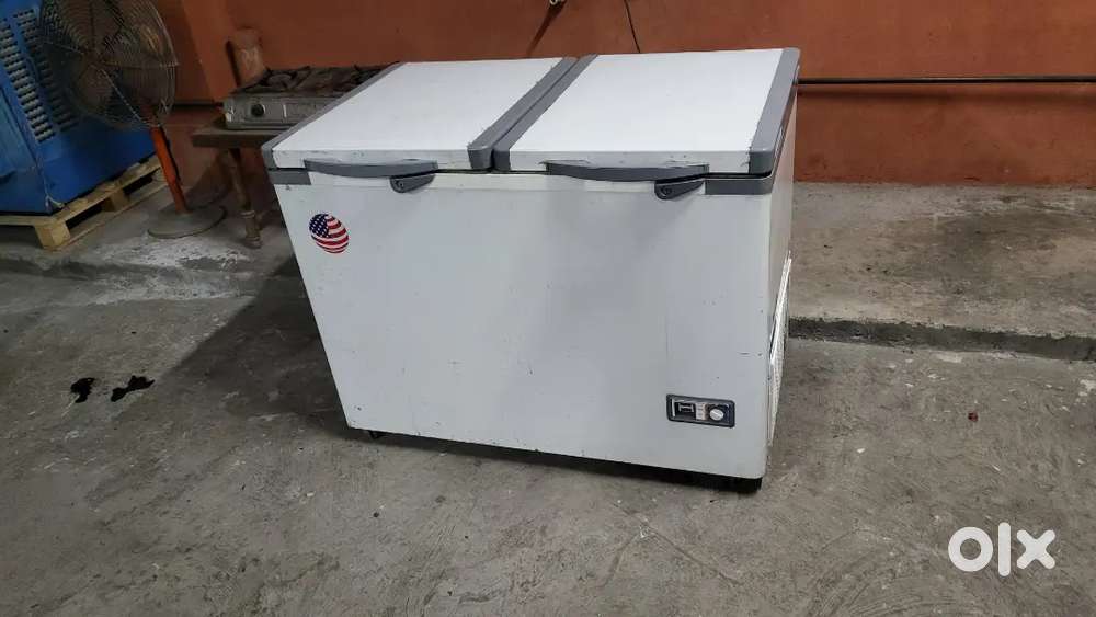 DEEP FREEZER