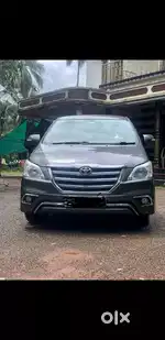 TOYOTA INNOVA