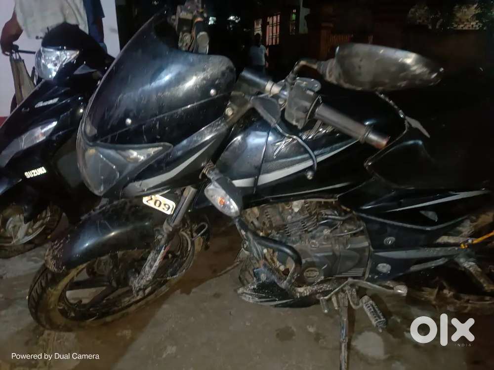 Pulsar 150