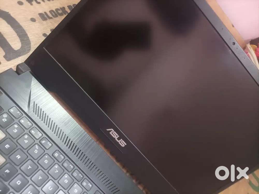 Asus Tuf gaming laptop Ryzen 5 16 gb ram  512gb ssd