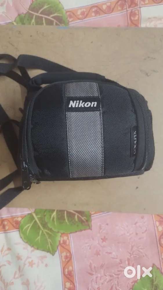 Nikon Point & Shoot CAMERA P520