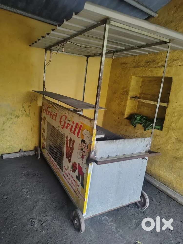 Movable Cart with grill( coal tandoor) and 2 gas connection