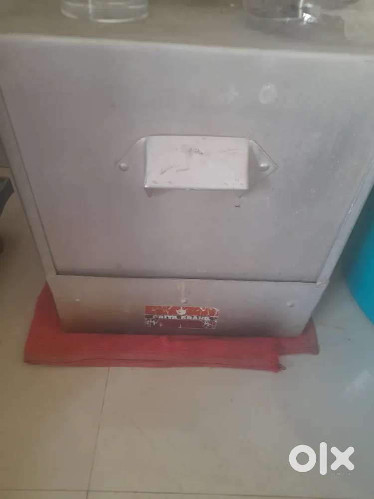 Idli maker for hotel