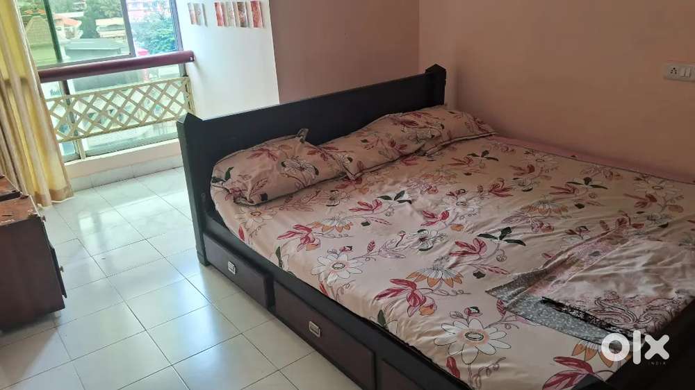 Marine drive prim location,  front of Penta Menaka,nearMaine bus stop