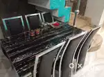 Dinning table in best condition