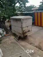 Food trak good condition