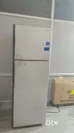 HITACHI FRIDGE DOUBLE DOOR, GOOD CONDITION