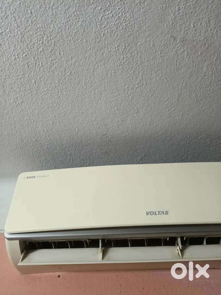 Voltas 1.5 tonn 3 star Ac tata product - good condition 100% copper