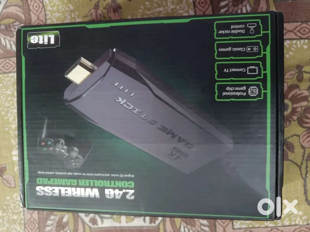 2.4G WIRELESS CONTROLLER GAMEPAD