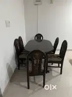 Dining Table six sitter
